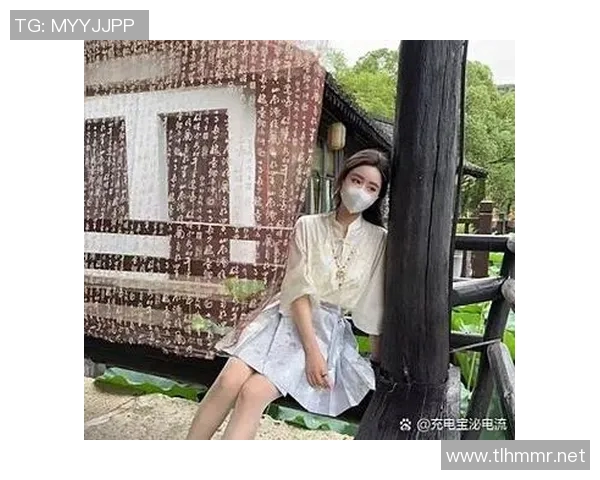 穿越时尚潮流的历史长河:从传统服饰到现代街头风的变革与创新 穿越时尚潮流的历史长河:从传统服饰到现代街头风的变革与创新